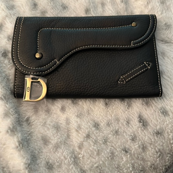 Christian Dior English Saddle Wallet. - Picture 1 of 5